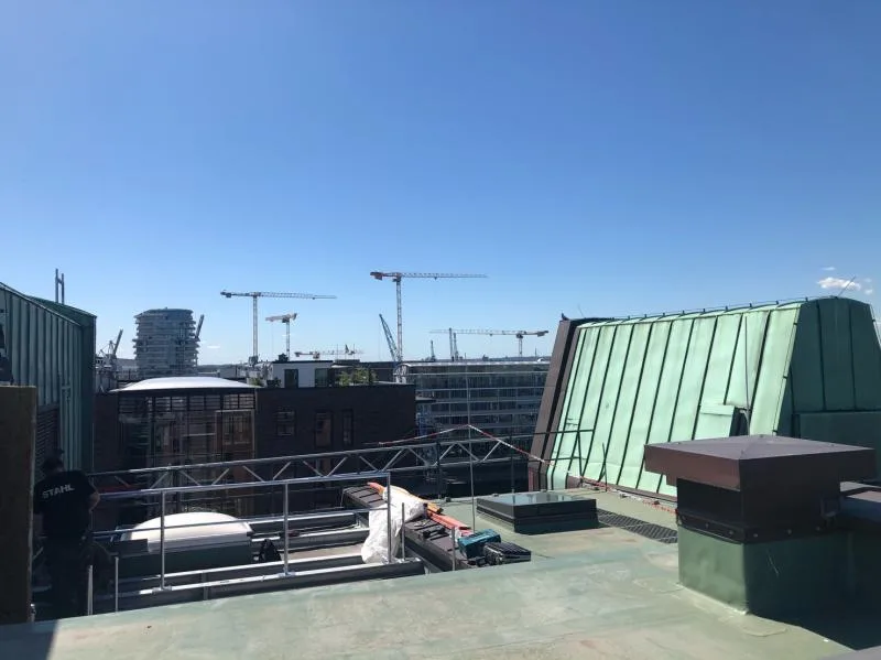 Baustellen Termin! HHLA sei gedankt. Bestes Wetter, tolle Fortschritte.
